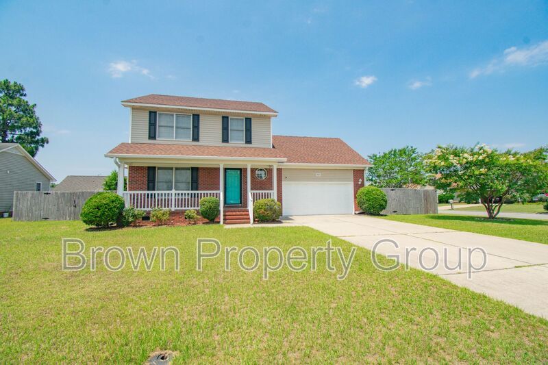 Coming Soon! 3 Bedroom 2.5 Bathroom- Large Fenced Yard Pets Okay! property image