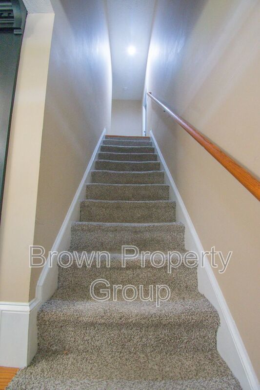 Coming Soon! 3 Bedroom 2.5 Bathroom- Large Fenced Yard Pets Okay! property image
