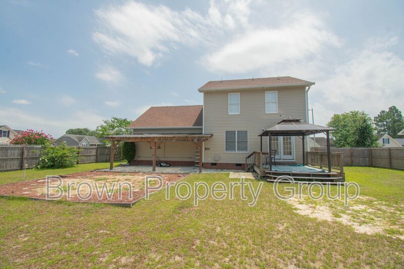 Coming Soon! 3 Bedroom 2.5 Bathroom- Large Fenced Yard Pets Okay! property image