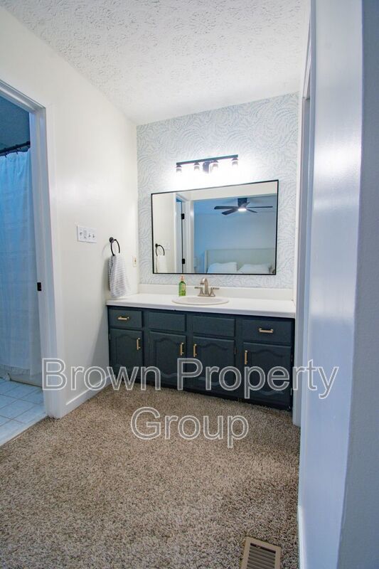 Coming Soon! Remodeled 3 Bedroom 2 Bathroom Home - Pets Allowed! property image