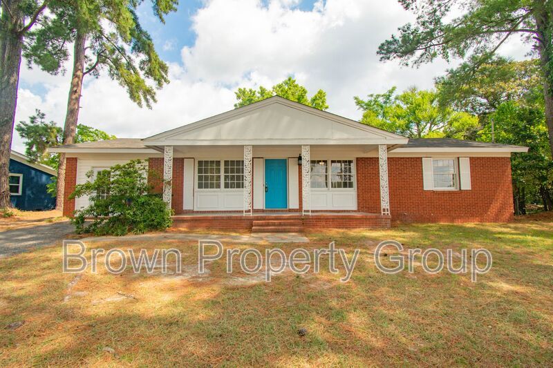 3 Bedroom 2 Bathroom With A Pool! property image