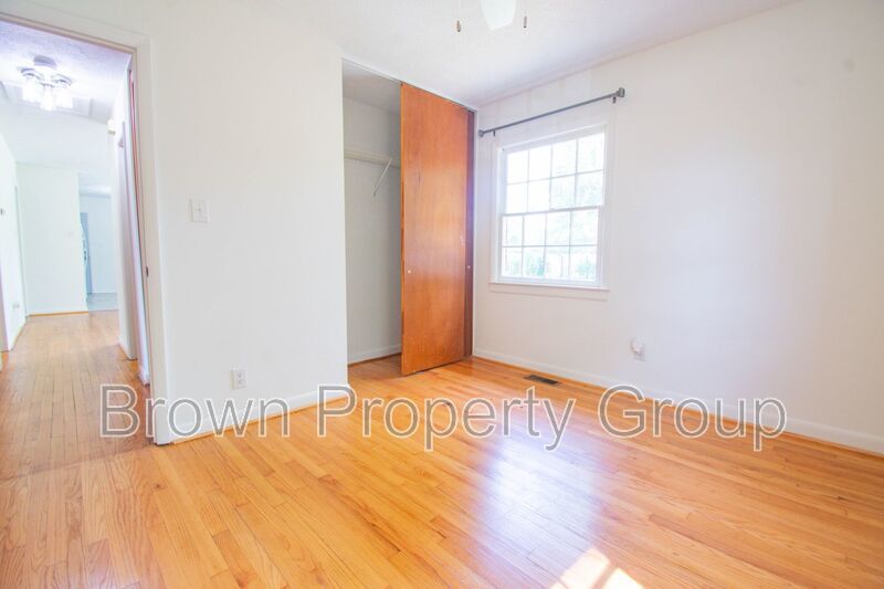 3 Bedroom 2 Bathroom With A Pool! property image