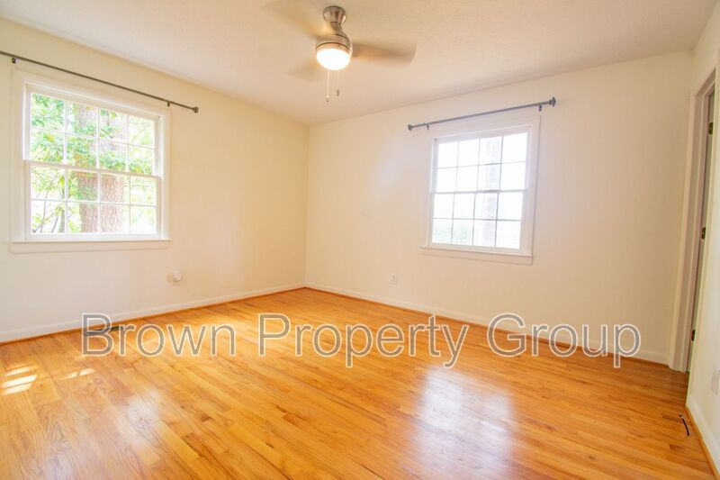3 Bedroom 2 Bathroom With A Pool! property image
