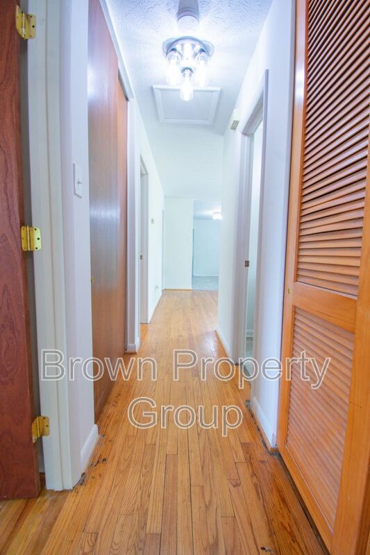 3 Bedroom 2 Bathroom With A Pool! property image
