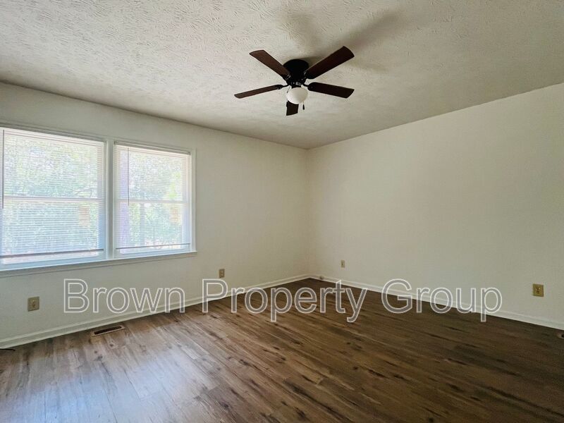 3 Bedroom and 2 Bath Home (No Pets) property image