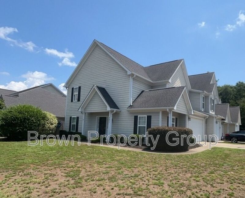 Coming Soon~ 3 Bedroom 2.5 Bathroom Townhome~ Large Corner Lot property image