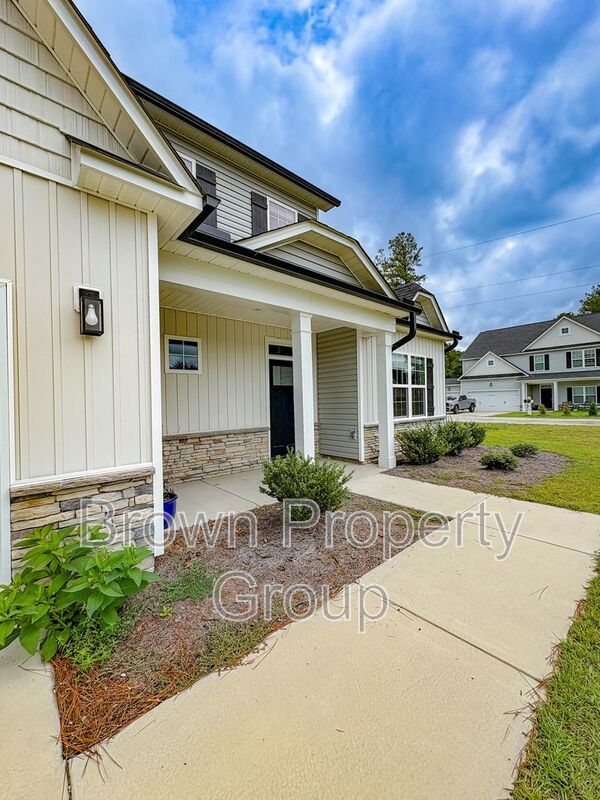 ✨ NEED MORE SPACE? THIS 5-BEDROOM HOME HAS IT ALL! property image