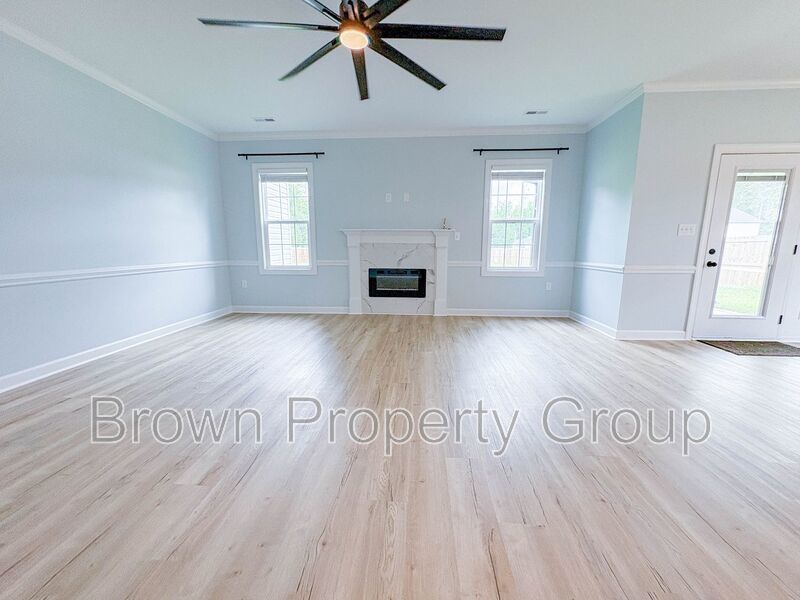 ✨ NEED MORE SPACE? THIS 5-BEDROOM HOME HAS IT ALL! property image
