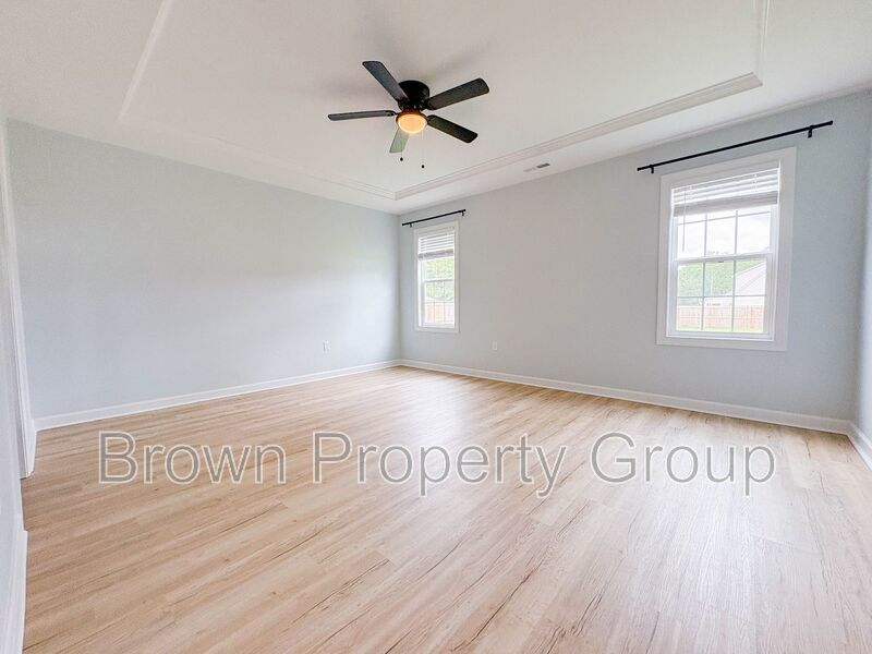 ✨ NEED MORE SPACE? THIS 5-BEDROOM HOME HAS IT ALL! property image