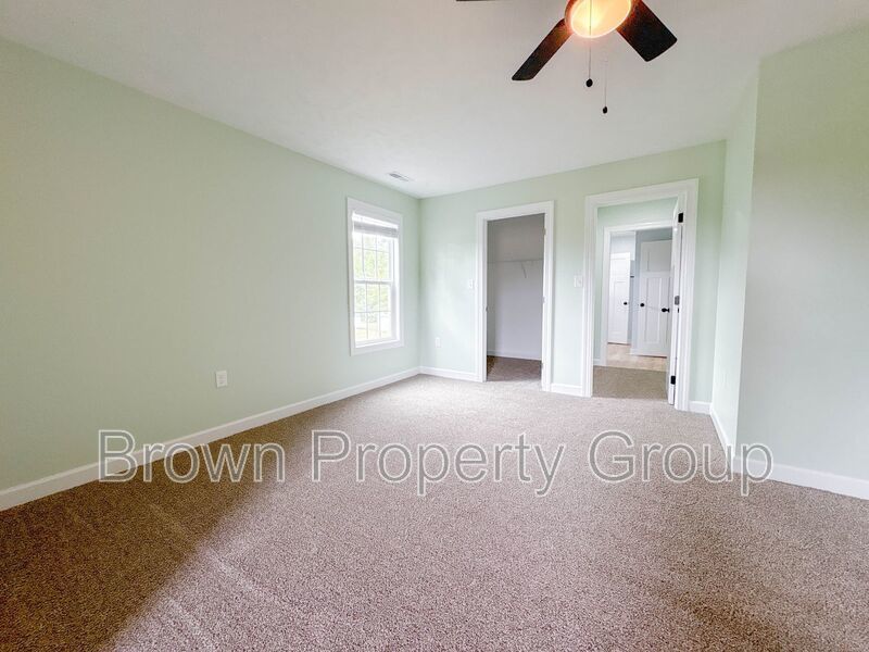 ✨ NEED MORE SPACE? THIS 5-BEDROOM HOME HAS IT ALL! property image