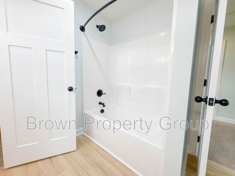✨ NEED MORE SPACE? THIS 5-BEDROOM HOME HAS IT ALL! property image
