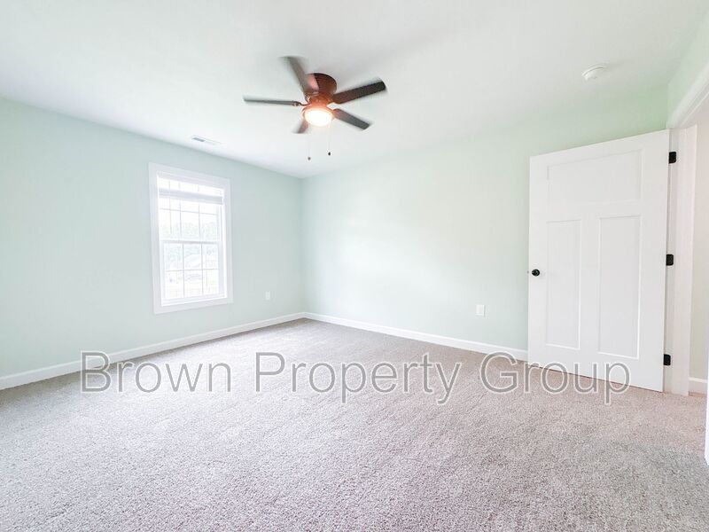 ✨ NEED MORE SPACE? THIS 5-BEDROOM HOME HAS IT ALL! property image