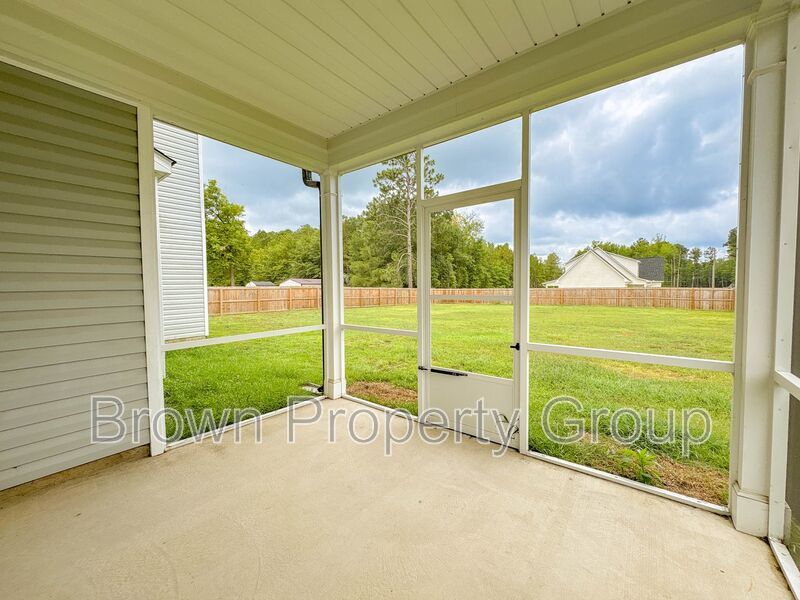 ✨ NEED MORE SPACE? THIS 5-BEDROOM HOME HAS IT ALL! property image