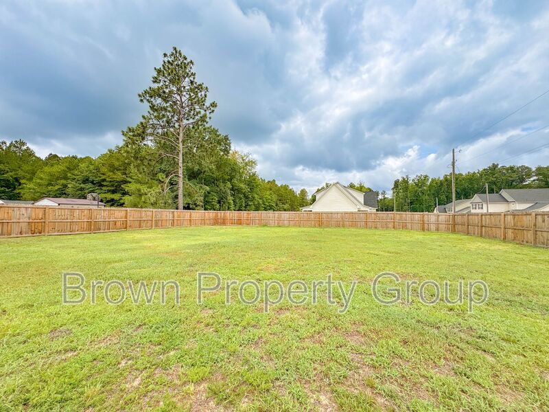 ✨ NEED MORE SPACE? THIS 5-BEDROOM HOME HAS IT ALL! property image