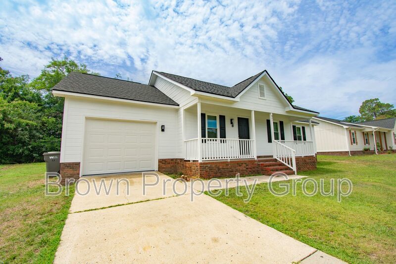 Fully Remodeled 3 Bedroom 2 Bathroom Home! property image