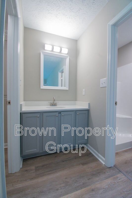 Fully Remodeled 3 Bedroom 2 Bathroom Home! property image