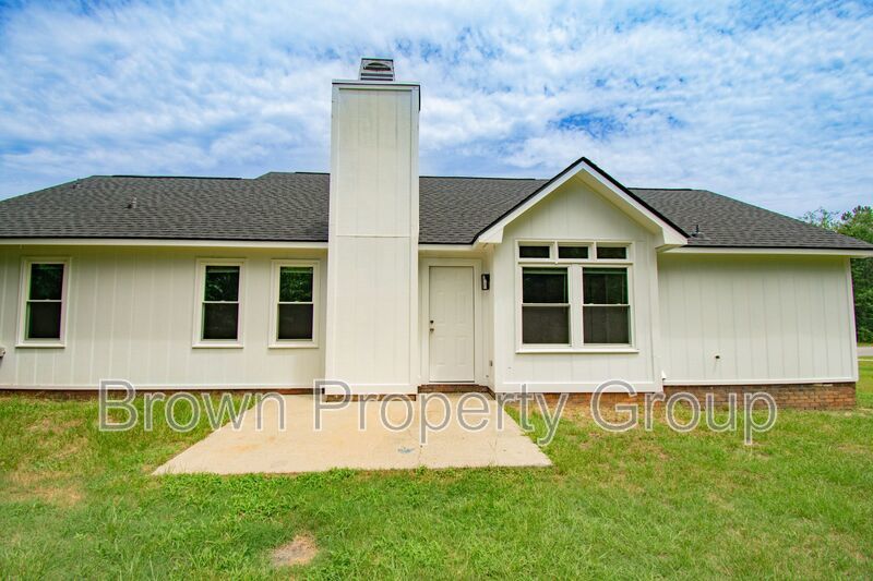 Fully Remodeled 3 Bedroom 2 Bathroom Home! property image