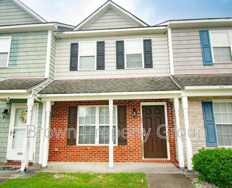 2 Bedroom 2 Bathroom Townhome- Pets Allowed! property image