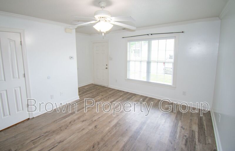2 Bedroom 2 Bathroom Townhome- Pets Allowed! property image