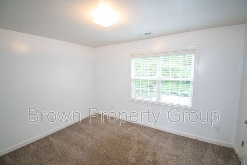 2 Bedroom 2 Bathroom Townhome- Pets Allowed! property image