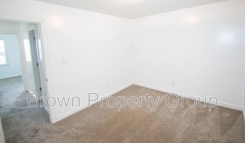 2 Bedroom 2 Bathroom Townhome- Pets Allowed! property image