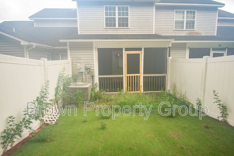 2 Bedroom 2 Bathroom Townhome- Pets Allowed! property image