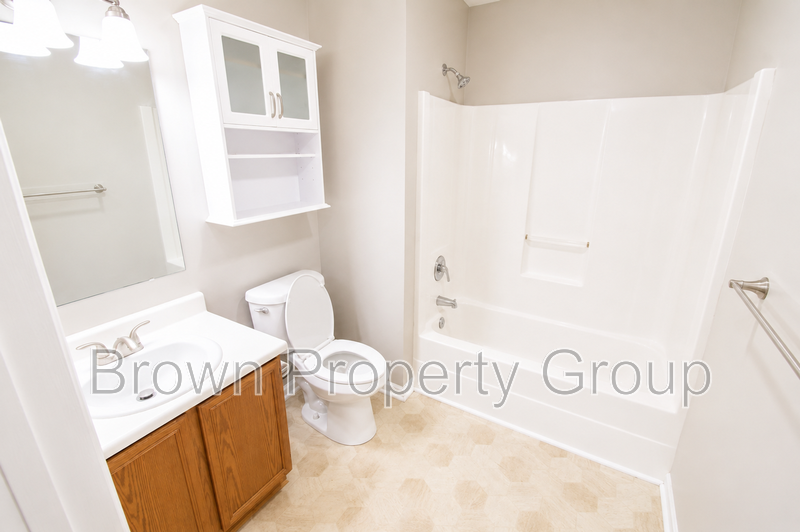 2 Bedroom and 2 Bath Apartment- Hinsdale Townhomes property image