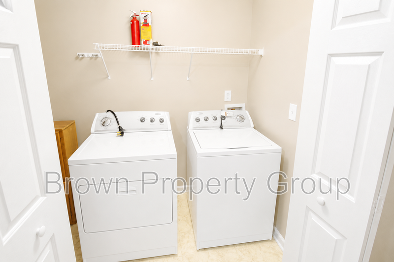 2 Bedroom and 2 Bath Apartment- Hinsdale Townhomes property image