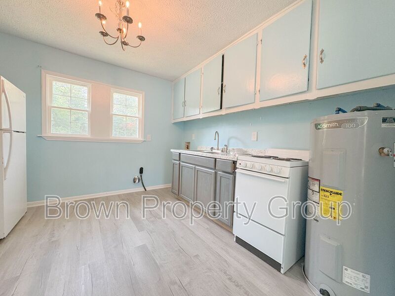 2 Bedroom 1 Bathroom Duplex property image