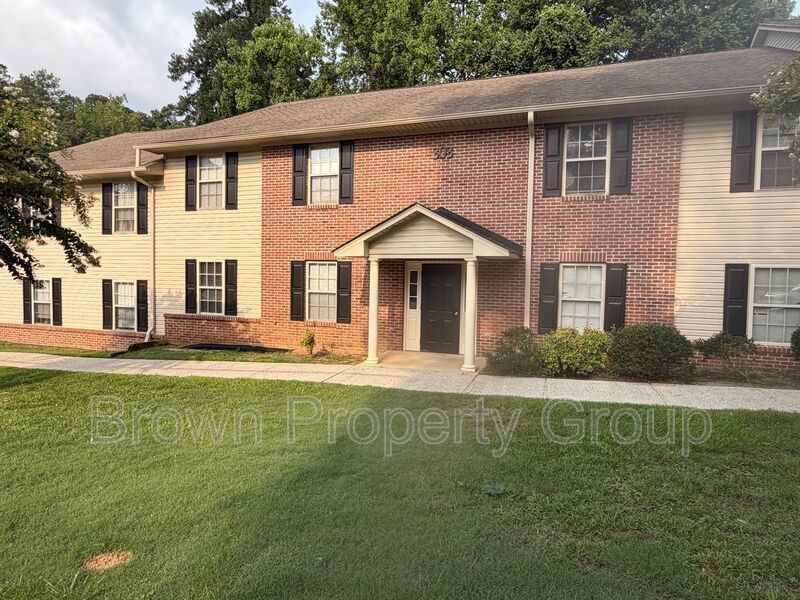 2 Bedroom and 2 Bath Apartment- Hinsdale Townhomes property image