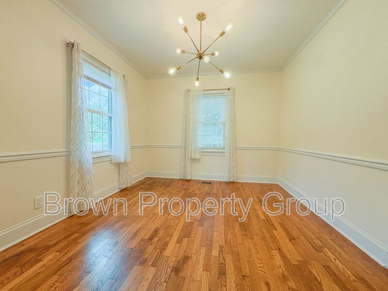 2 Bedroom 1 Bathroom- Small Pets Okay! Located in Haymount property image