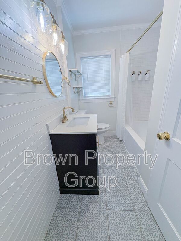 2 Bedroom 1 Bathroom- Small Pets Okay! Located in Haymount property image