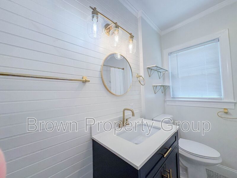 2 Bedroom 1 Bathroom- Small Pets Okay! Located in Haymount property image