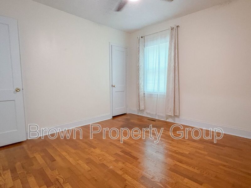 2 Bedroom 1 Bathroom- Small Pets Okay! Located in Haymount property image