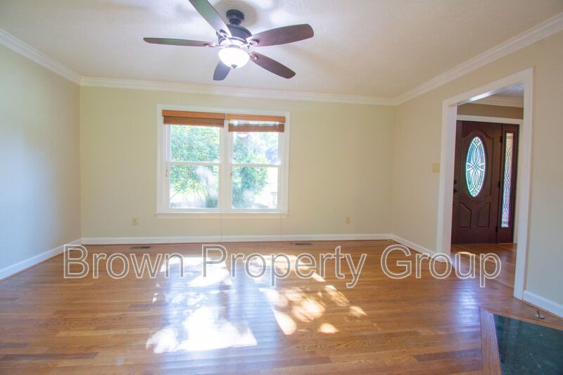 Price Reduction- Near Methodist University & Interstate 295 for quick commute anywhere property image