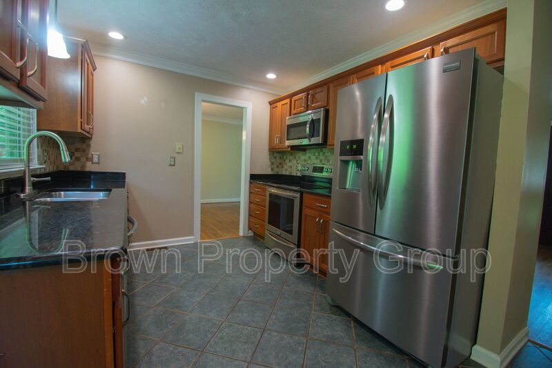 Price Reduction- Near Methodist University & Interstate 295 for quick commute anywhere property image