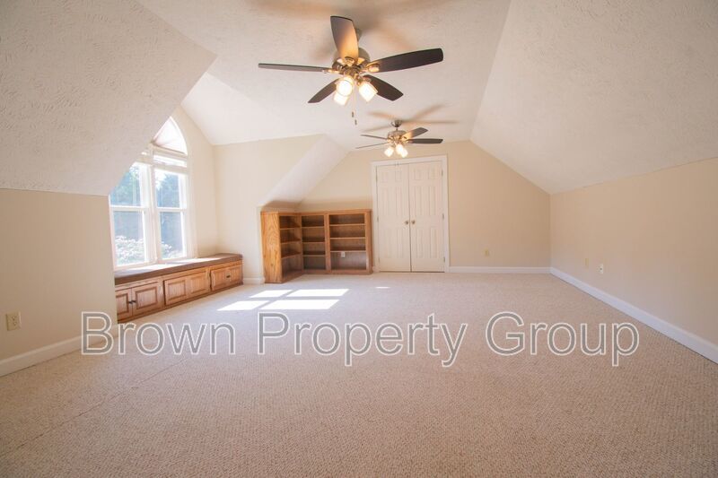 Price Reduction- Near Methodist University & Interstate 295 for quick commute anywhere property image