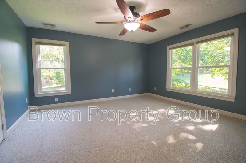 Price Reduction- Near Methodist University & Interstate 295 for quick commute anywhere property image