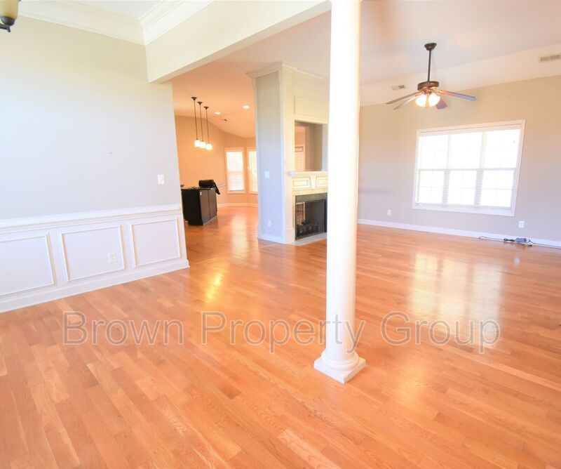 Coming Soon~3 Bedroom and 2 Bath Home with Bonus Room- Pets Considered property image