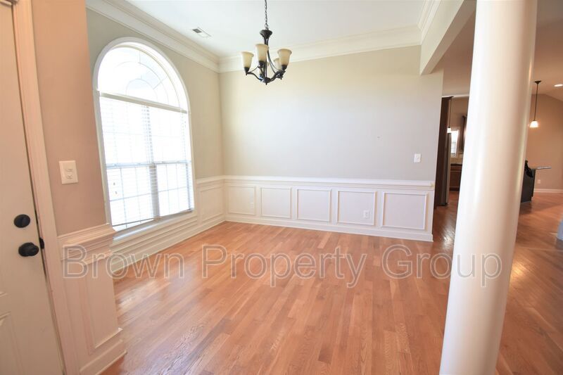 Coming Soon~3 Bedroom and 2 Bath Home with Bonus Room- Pets Considered property image