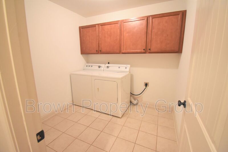 Coming Soon~3 Bedroom and 2 Bath Home with Bonus Room- Pets Considered property image