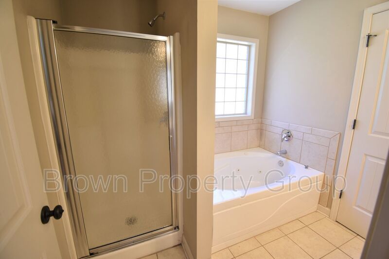 Coming Soon~3 Bedroom and 2 Bath Home with Bonus Room- Pets Considered property image