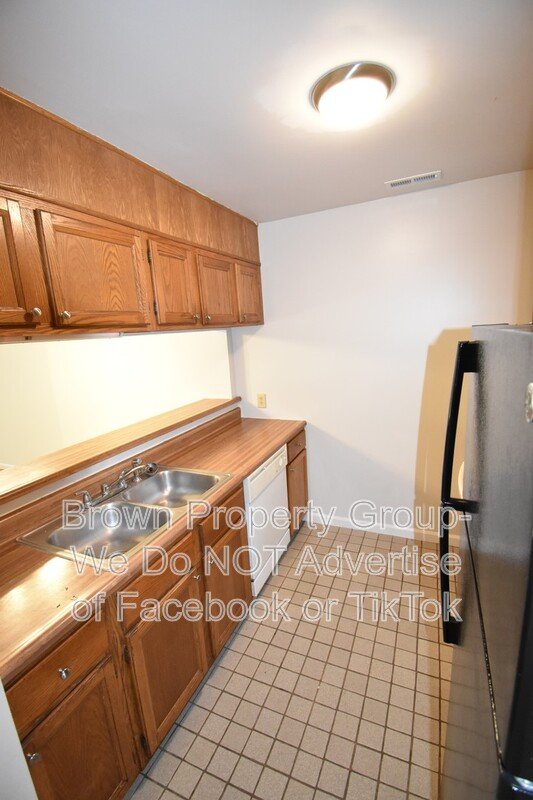 Coming Soon! Wickford Court Apartments- Quiet Neighborhood Apartment Living property image