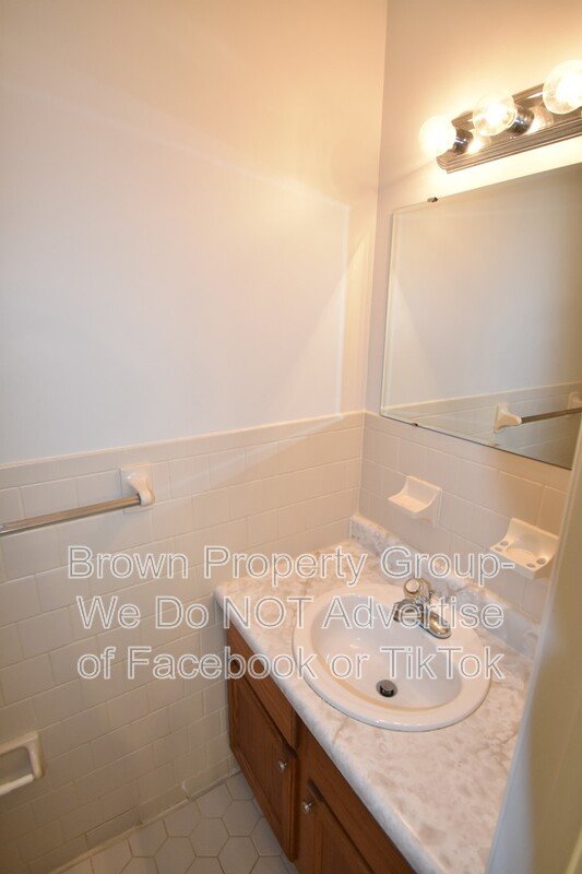 Coming Soon! Wickford Court Apartments- Quiet Neighborhood Apartment Living property image