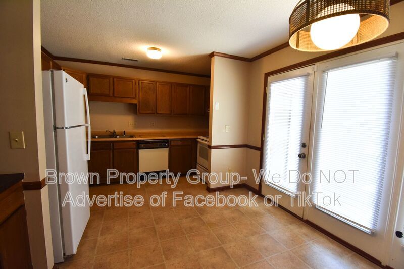 Coming Soon! 2 Bedroom 1.5 Bath- Homeplace Court property image