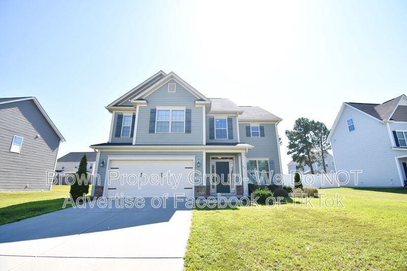 Coming Soon: 4 Bedroom 3 Bathroom- Small Dogs Allowed property image