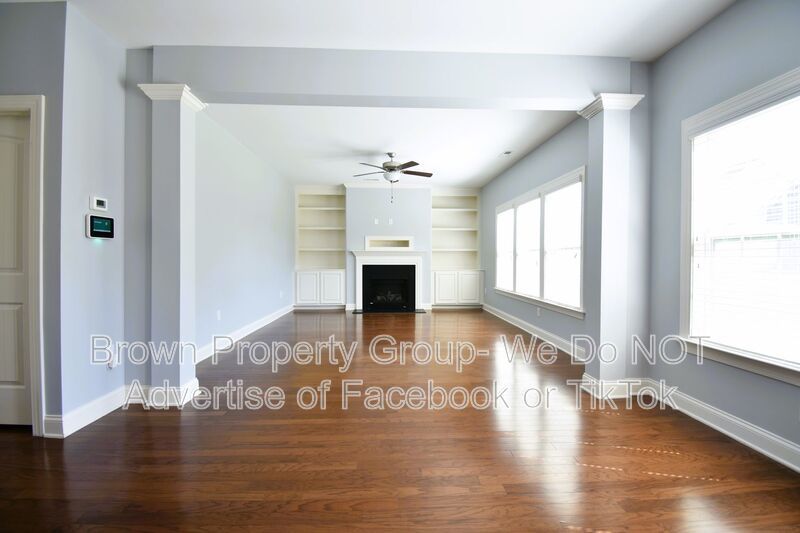 Coming Soon: 4 Bedroom 3 Bathroom- Small Dogs Allowed property image