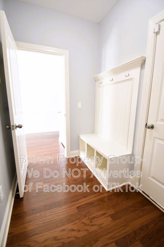 Coming Soon: 4 Bedroom 3 Bathroom- Small Dogs Allowed property image
