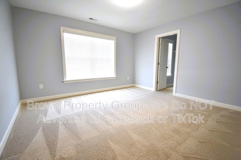 Coming Soon: 4 Bedroom 3 Bathroom- Small Dogs Allowed property image