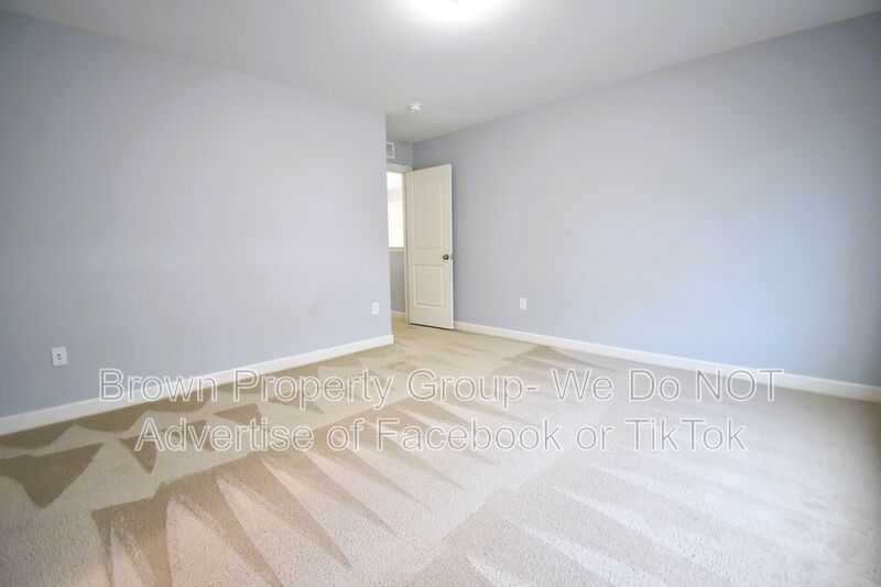 Coming Soon: 4 Bedroom 3 Bathroom- Small Dogs Allowed property image